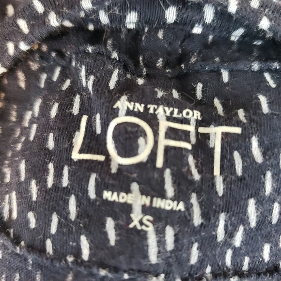 Loft tee shirt size XS - Picture 2 of 6